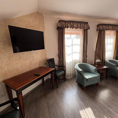 Hotel Gold Chotoviny Ngoại thất bức ảnh