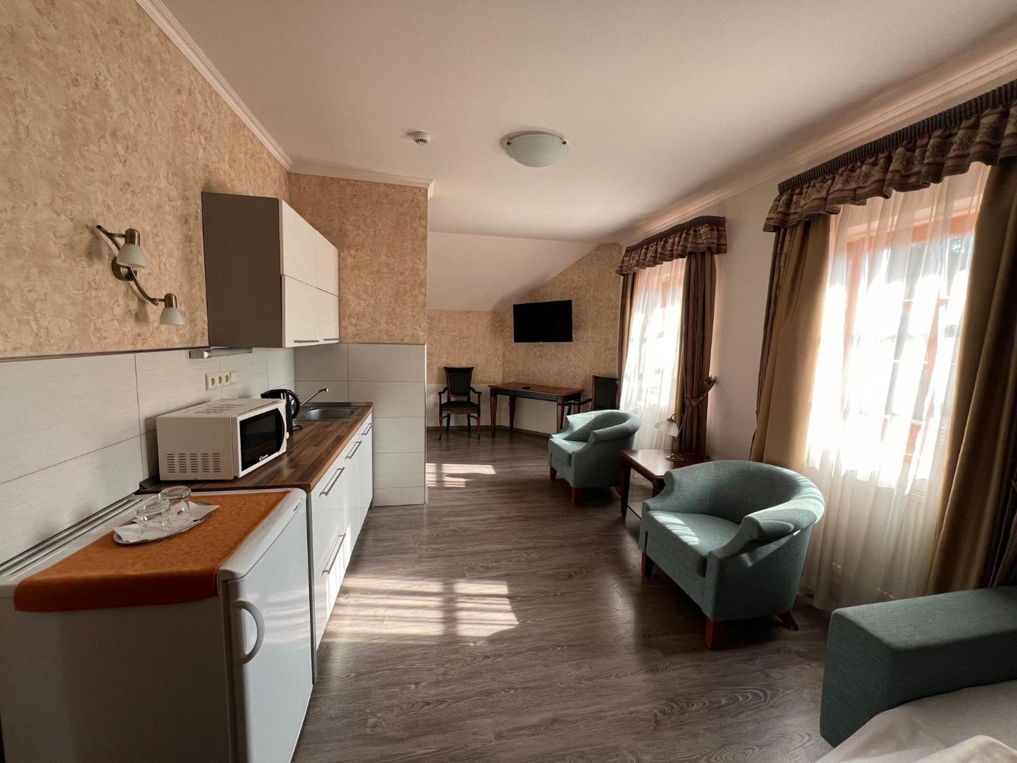 Hotel Gold Chotoviny Ngoại thất bức ảnh