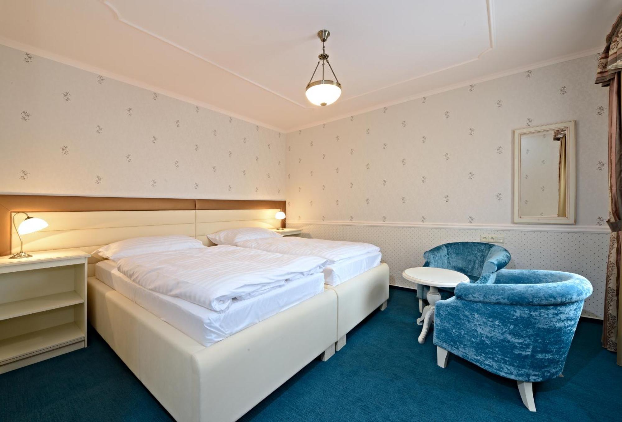 Hotel Gold Chotoviny Ngoại thất bức ảnh