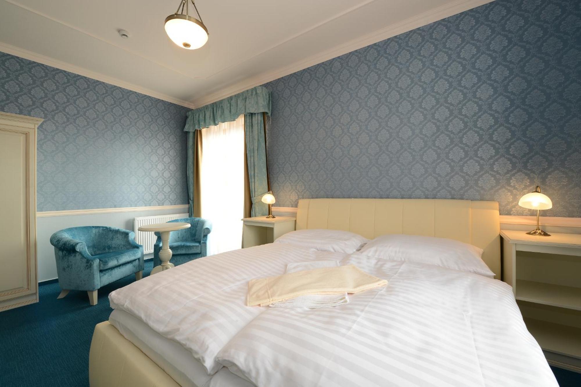 Hotel Gold Chotoviny Ngoại thất bức ảnh
